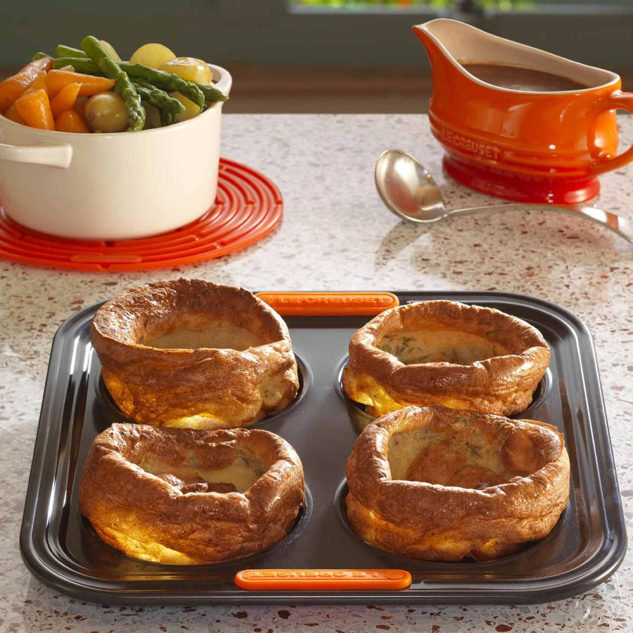 http://www.bonkandco.com/cdn/shop/files/lecreuset_be0b20b4-09f0-4614-8b15-7f97e3f115cf.jpg?v=1688047100