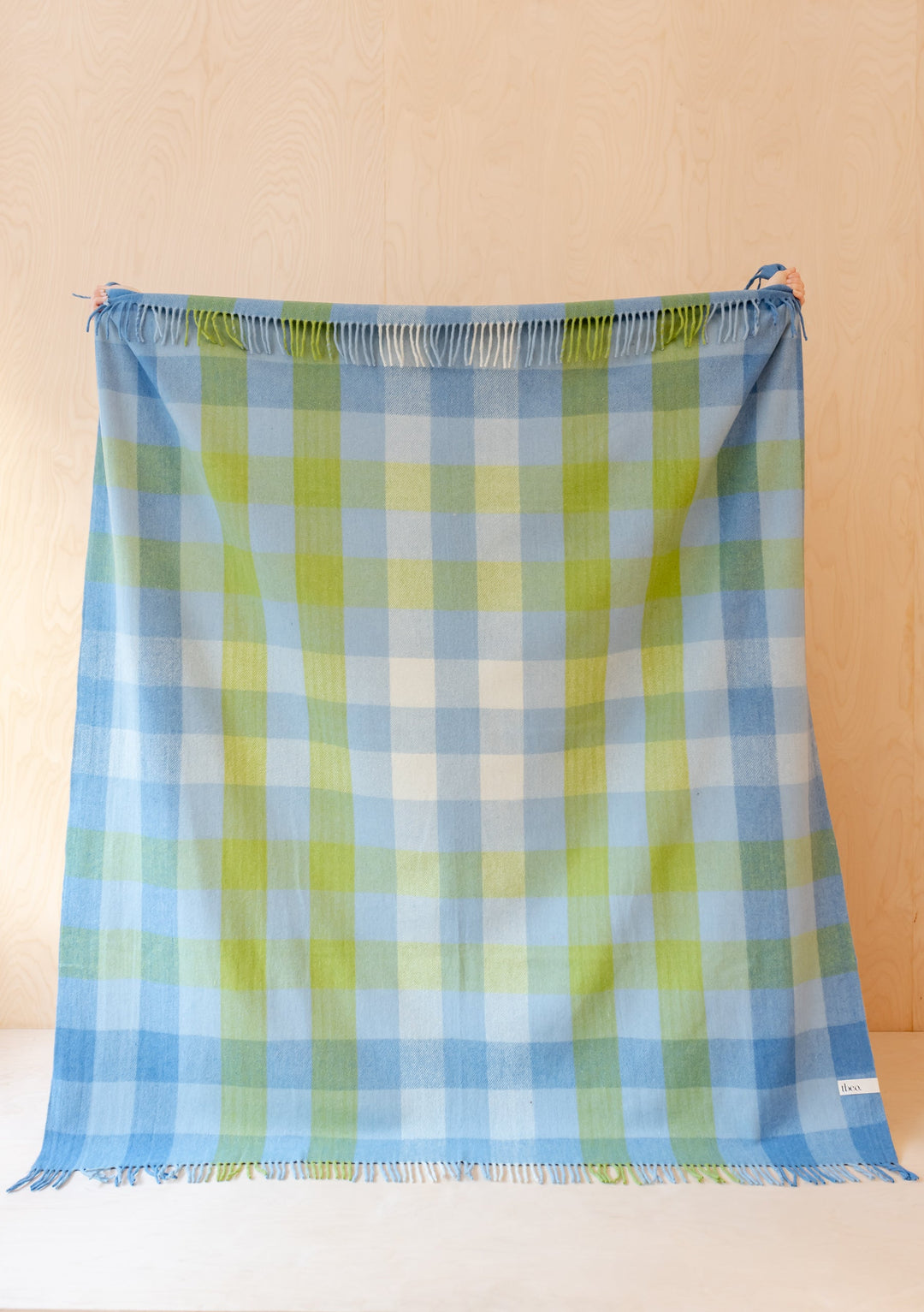 Recycled Wool Blanket in Blue Gradient Gingham