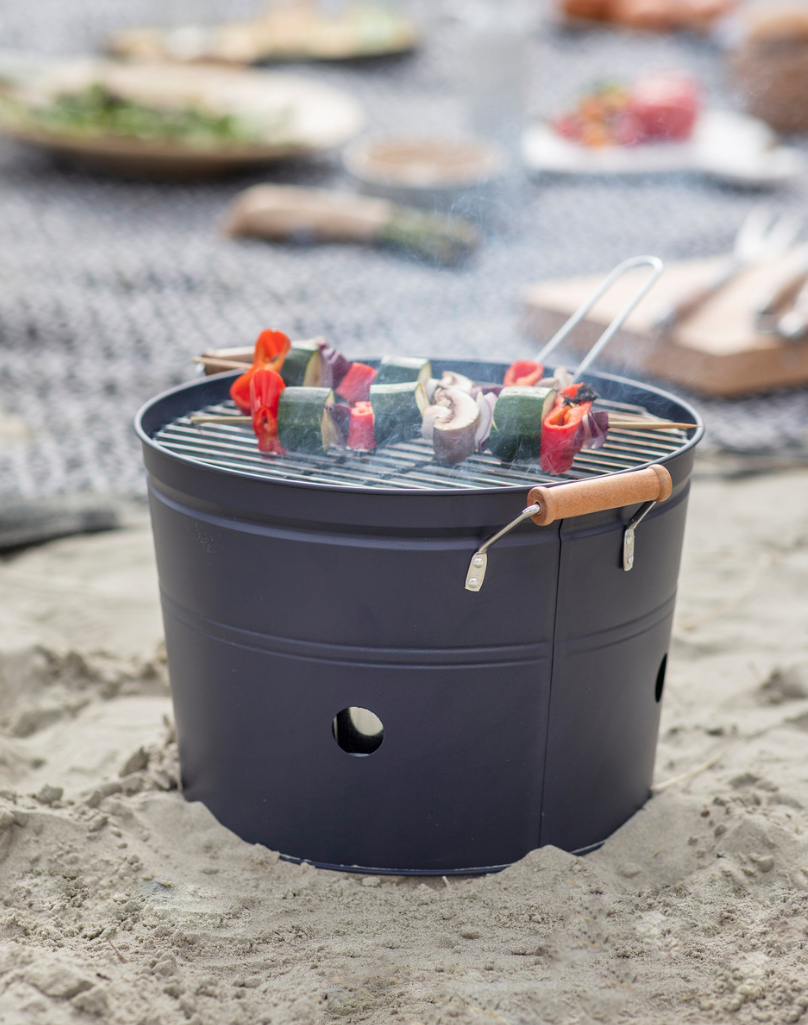 Cleveley Bucket BBQ in Carbon