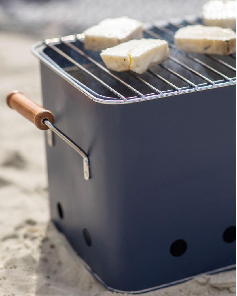 Cleveley Bucket BBQ in Ink