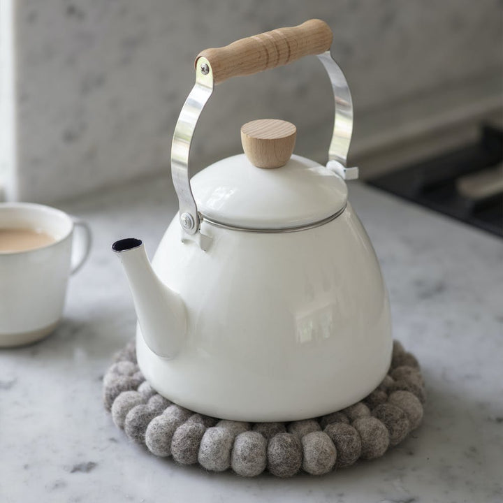 Enamel Stove Kettle in White