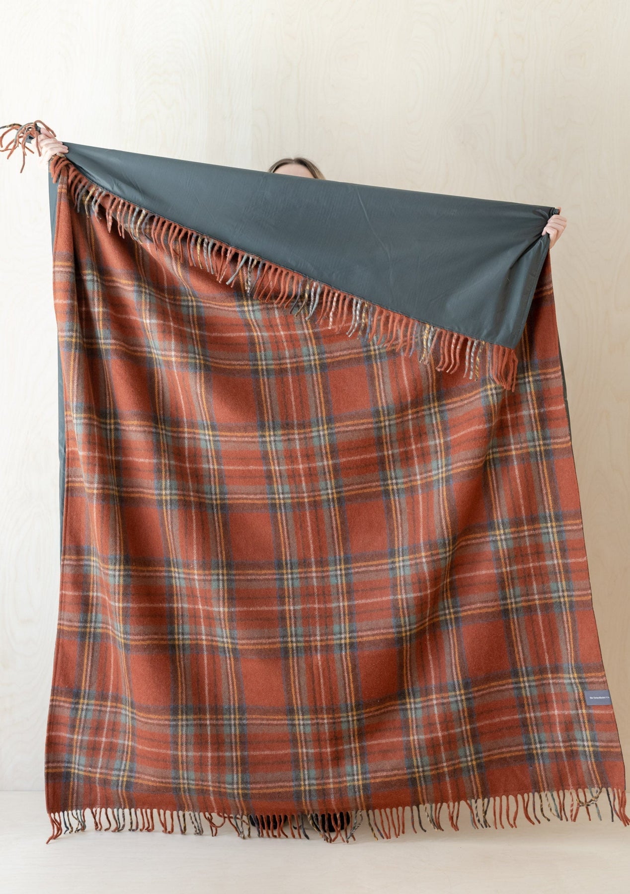 The popular Tartan blanket co